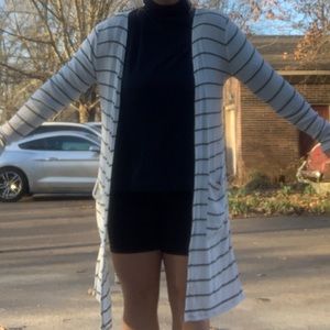 Daytrip B&W long cardigan